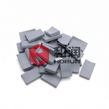 廣東和潤(rùn)新材料導(dǎo)熱墊片工廠直營(yíng)