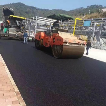 平湖瀝青冷補施工工藝以及特點
