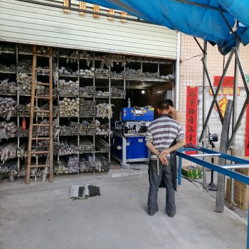 兩工位數(shù)控沖孔機,沖孔切料機,全自動沖孔機,不銹鋼沖孔機