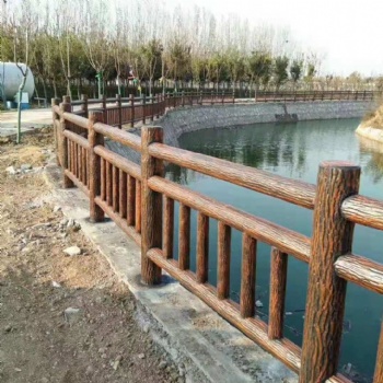 江西萍鄉水泥仿木護欄水泥樹皮護欄仿竹護欄圖片大全