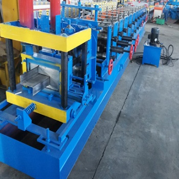彩鋼設備Z型鋼成型機