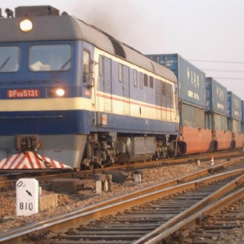 中亞班列阿拉木圖塔什干鐵路整柜車皮