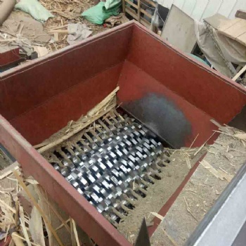 雙軸撕碎機(jī)廠家批量處理，雙軸撕碎機(jī)批發(fā)價(jià)格