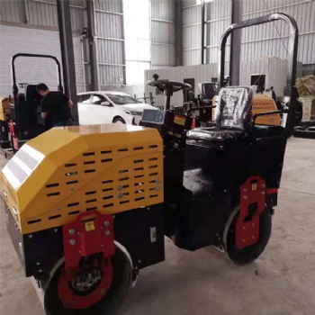 品牌壓路機(jī) LW-1.**地面壓路機(jī)支持定制