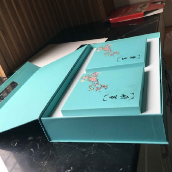 中秋月餅包裝盒定制精美創意禮品盒定制蛋黃酥包裝盒定做