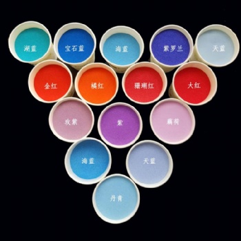 廠家定制染色彩砂兒童室外娛樂粉色沙灘砂沙子游樂場景區(qū)粉紅色沙