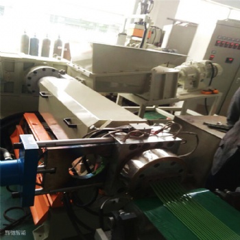 江蘇輝弛橡塑工廠線設(shè)備擠出機(jī)造粒機(jī)喂料機(jī)+橡膠跑道擠出造粒機(jī)