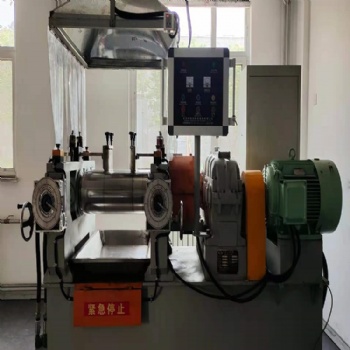 10寸實(shí)驗(yàn)型開(kāi)放式煉膠機(jī)XK-250