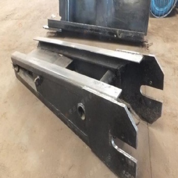 生產(chǎn)刮板機(jī)40T機(jī)尾架 機(jī)頭架機(jī)頭總成 中部槽等配件
