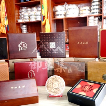 臨近年底，高品質御草集冬蟲夏草火熱訂購中