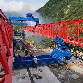 甘肅酒泉架橋機(jī)銷售公司完成看似簡(jiǎn)單的架梁