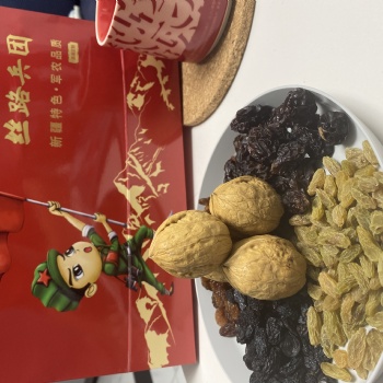 新疆干果軍農(nóng)食品紙皮核桃