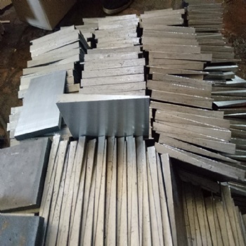 廠家大量現(xiàn)貨按需定制斜墊鐵動 靜設(shè)備調(diào)機(jī)械設(shè)備底座平墊鐵斜鐵