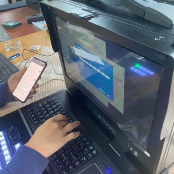 便攜式虛擬慕課主機LiveX超清虛擬摳像系統