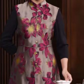 無錫君來服飾有限公司專業(yè)定做酒店工作服西服職業(yè)裝，歡迎來電咨詢