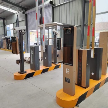專業(yè)道閘 道閘桿 車牌識(shí)別系統(tǒng) 電動(dòng)門及停車場(chǎng)配套設(shè)施