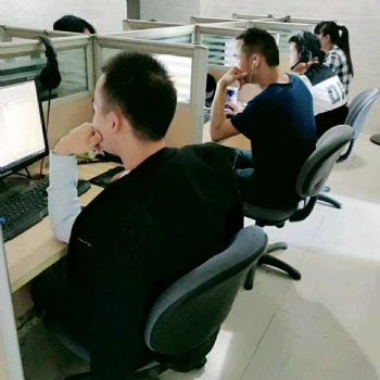 廈門榮昶培訓學校一家專業(yè)從事數(shù)控編程、模具設計培訓的機構(gòu)
