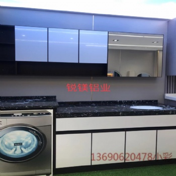鋁合金擠壓廠55門框型材55陽臺柜立柱型材批發**陽臺柜型材