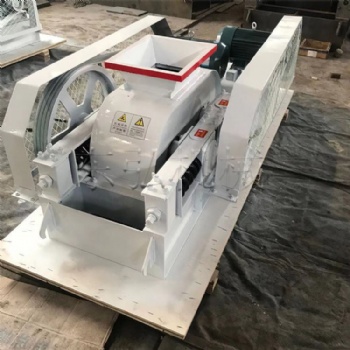 對(duì)輥破碎機(jī) 對(duì)輥制砂機(jī) 鵝卵石制砂機(jī) 雙齒輥粉碎設(shè)備