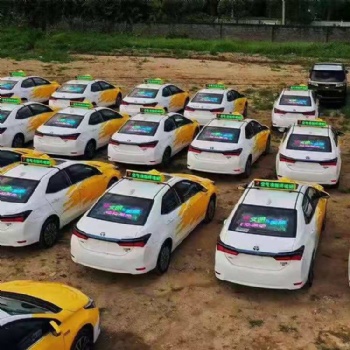 東芯智能LED車載廣告屏 一鍵聚焦全城互聯(lián)