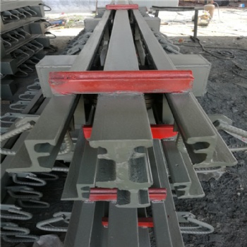 公路橋梁變形縫伸縮縫梳齒板型模數(shù)式伸縮縫異型鋼橋梁伸縮縫