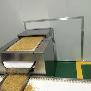 黃豆烘烤機,黃豆脫腥機,五谷雜糧烘焙熟化設(shè)備