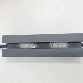 18W3x180°倆側低暗區窗臺燈