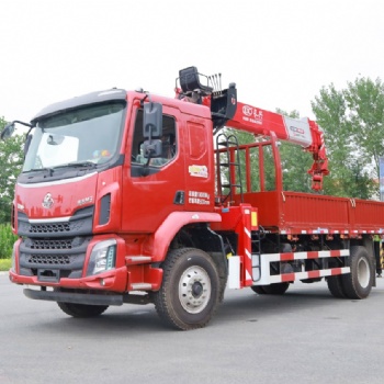 柳汽乘龍M3單橋，上裝長興8噸直臂吊機