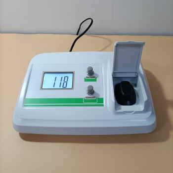 便攜式濁度儀自來(lái)水污水廠泳池濁度檢測(cè)儀多功能濁度計(jì)渾濁儀齊威