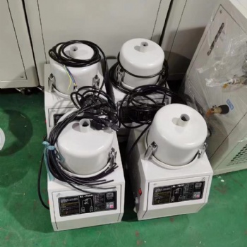 700G分體式吸料機(jī)(也叫分離式吸料機(jī))特點(diǎn)
