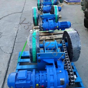 隧道開挖防水掛布臺車實心輪胎直徑560x150/650x160電機驅動實心輪配備41雙機減速機2.2