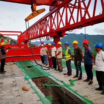 福建泉州架橋機廠家以客戶的利益為出發點