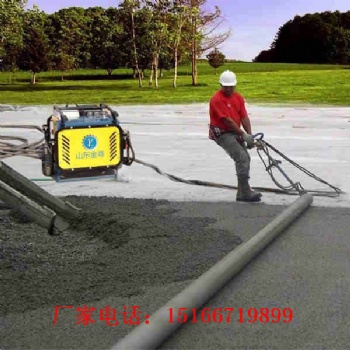 彩色跑道瀝水整平機進口動力混凝土攤鋪機透水路面整平機