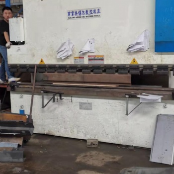 萬江剪板機維修.石碣保養改造熱壓機.高埗維護拉伸機