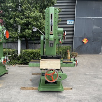 B5040重型立式插床運(yùn)行平穩(wěn)精度穩(wěn)定適合各種鍵槽和花鍵的加工
