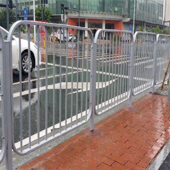 深圳市政道路圍欄 深標(biāo)港標(biāo)護(hù)欄 熱鍍鋅欄桿防腐防銹