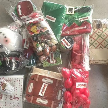 義烏圣誕裝飾品出口到美國選擇義烏國際快遞