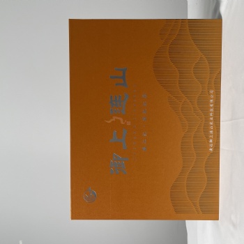 茶葉禮盒生產(chǎn)廠家,高檔茶葉盒定制專家,品質超同行35％