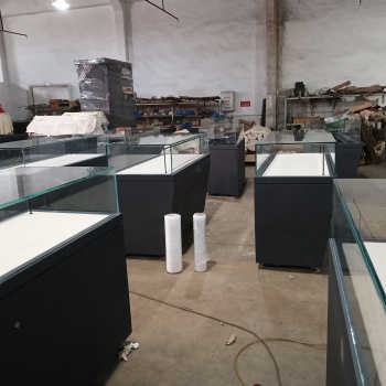 博物館各種展柜的維護與保養方法