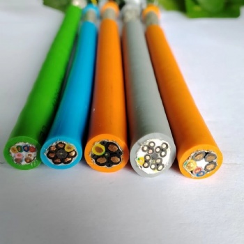 一種抗拉耐磨卷筒電纜