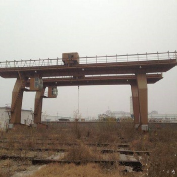 各種型號(hào)，龍門行車，龍門吊，塔吊回收包拆除