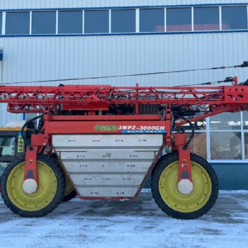 華璽3WPZ-3000GH玉米高駕打藥機(jī)自走式噴桿噴霧機(jī)廠家