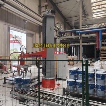 工業自動化新突破桶裝料碼垛機器人實現高效作業