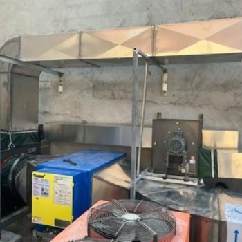 朝陽區(qū)勁松安裝廚房排煙管道，油煙凈化器 風機 排煙罩安裝